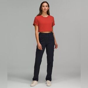 Lululemon Tapered-Leg Mid-Rise Pant 7/8 Length
Luxtreme